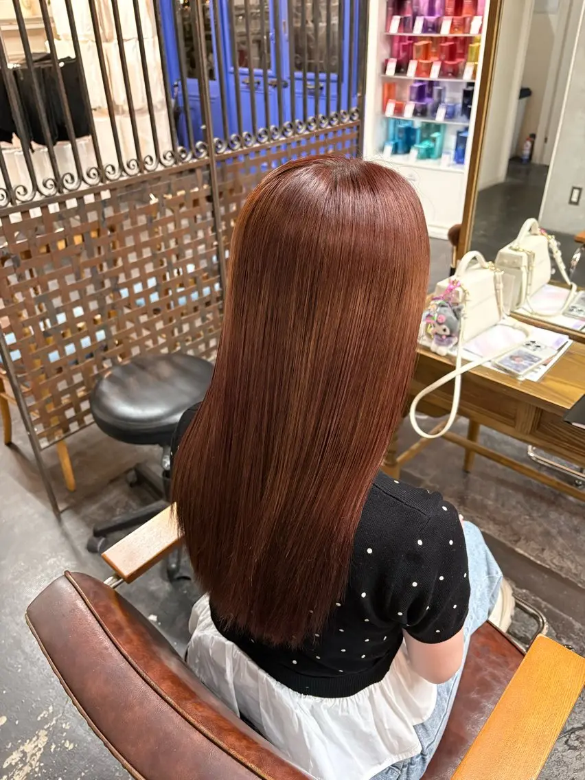 ロング ヘアカラー 入野 結愛のヘアスタイル