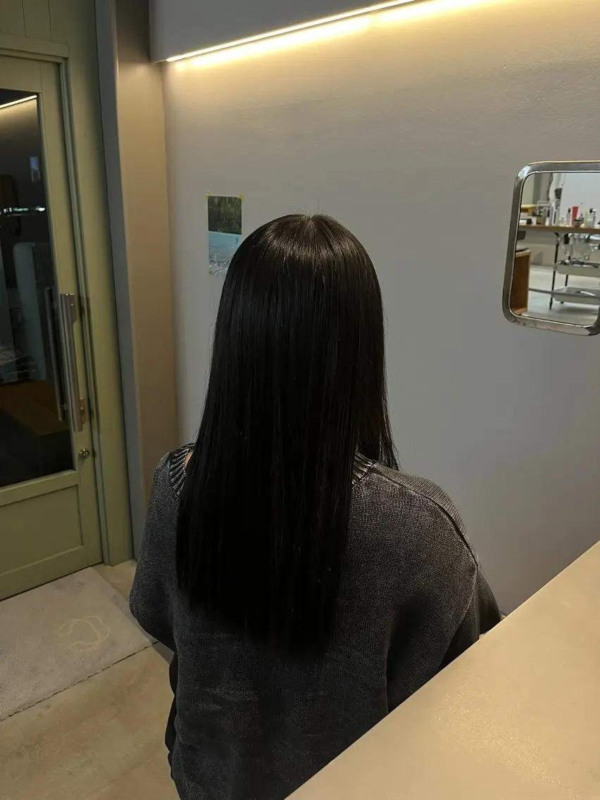 ロング カラー 島田 果央のヘアスタイル