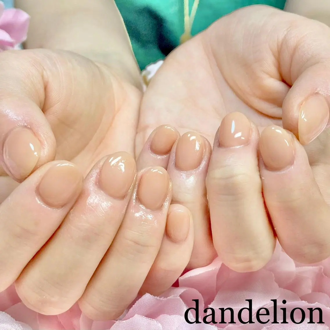 ネイル ハンドネイル ハンドケア dandelion ダンデライオンのネイルデザイン