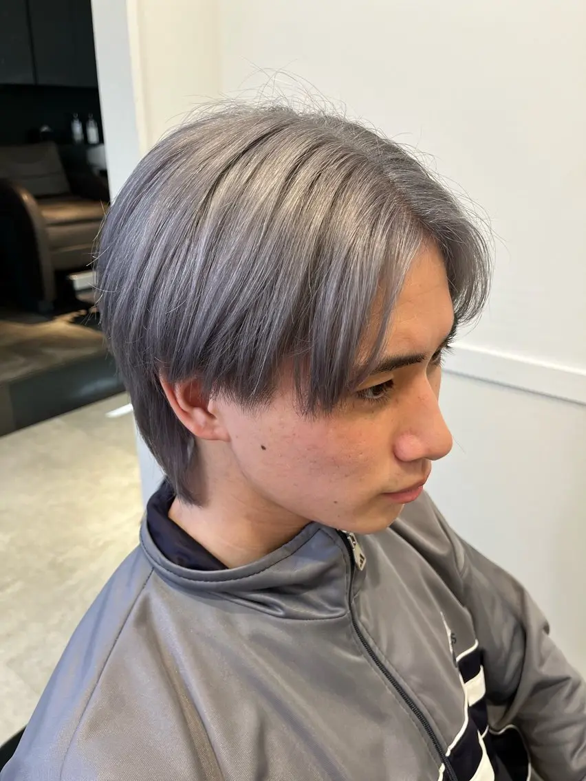 カラー メンズ メンズブリーチ ブリーチ 透明感カラー ダブルカラー 髪質改善 【ただの天才 🎨】のヘアスタイル