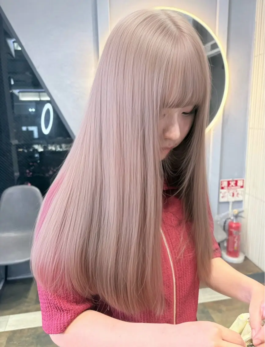 カラー 透明感カラー ピンクカラー GiseL天神 ハイトーンAINAのヘアスタイル