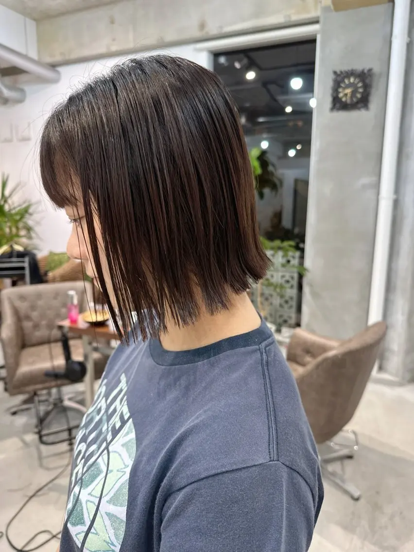 ミディアム カラー 切りっぱなしボブ ボブ カイリ /レイヤーカットのヘアスタイル