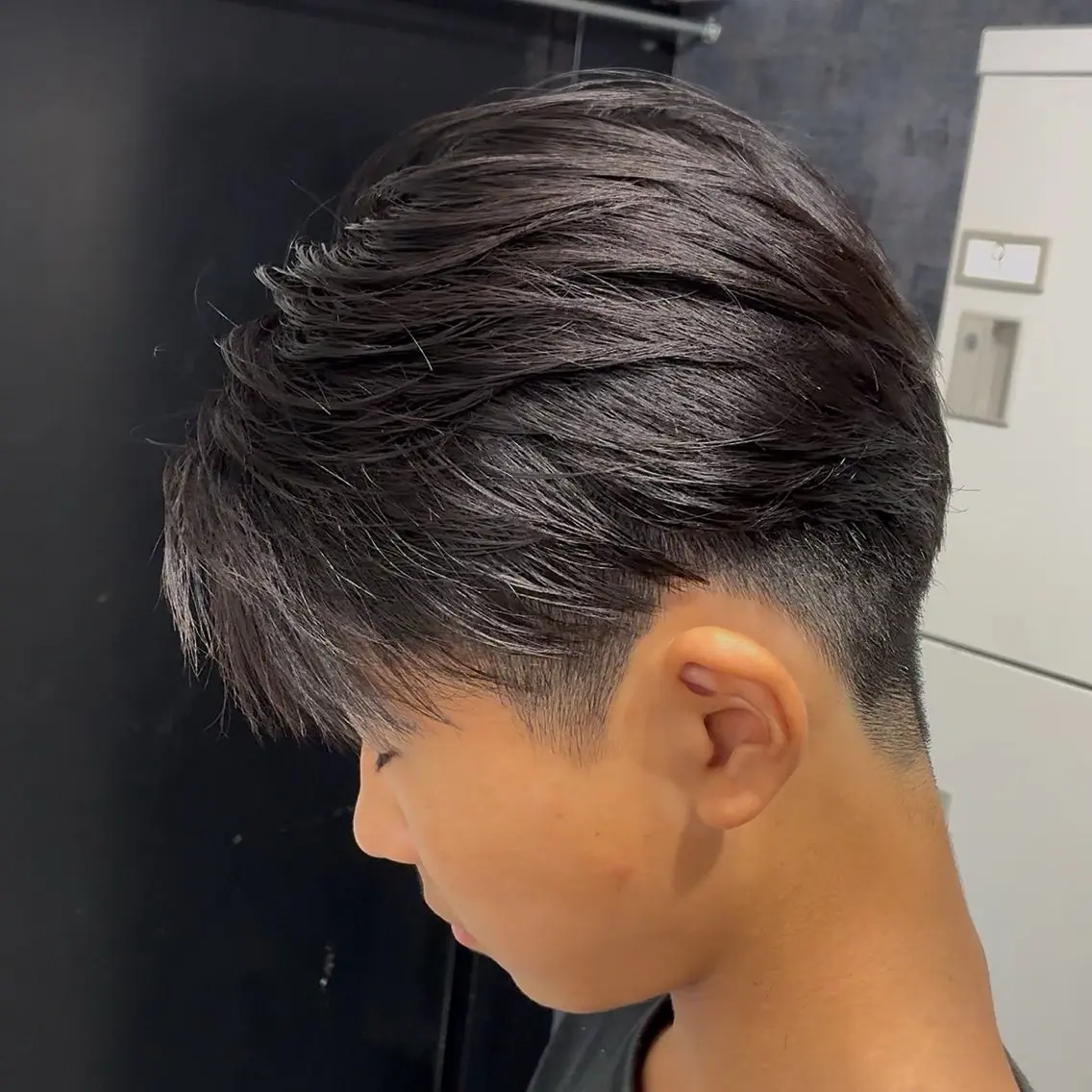 メンズ センターパート 縮毛矯正 上向井 真志【メンズ美容師】のヘアスタイル