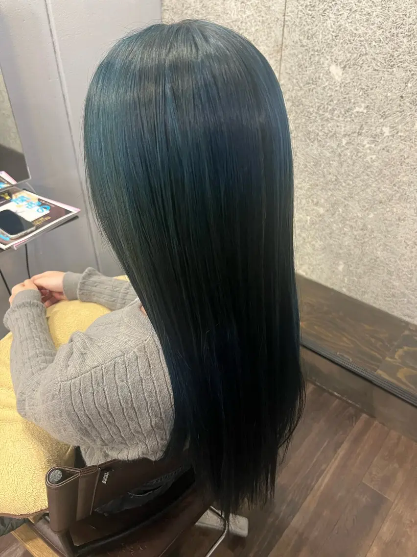 ロング カラー デザインカラー ハイライトカラー ハイトーンカラー ハイライト ヘアカラー terra🌈大久保 睦美のヘアスタイル