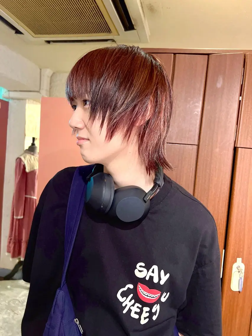 ミディアム レイヤーカット ウルフカット 🪼個性、雰囲気🪼 ⛈オカダ🎧のヘアスタイル