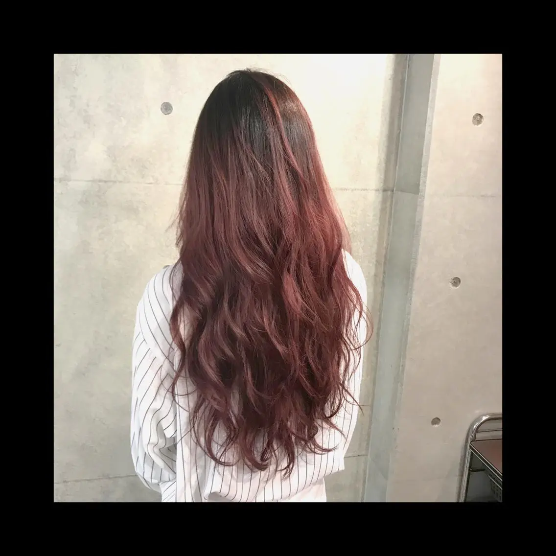 ロング ヘアカラー 及川シゲル 髪質改善講師のヘアスタイル