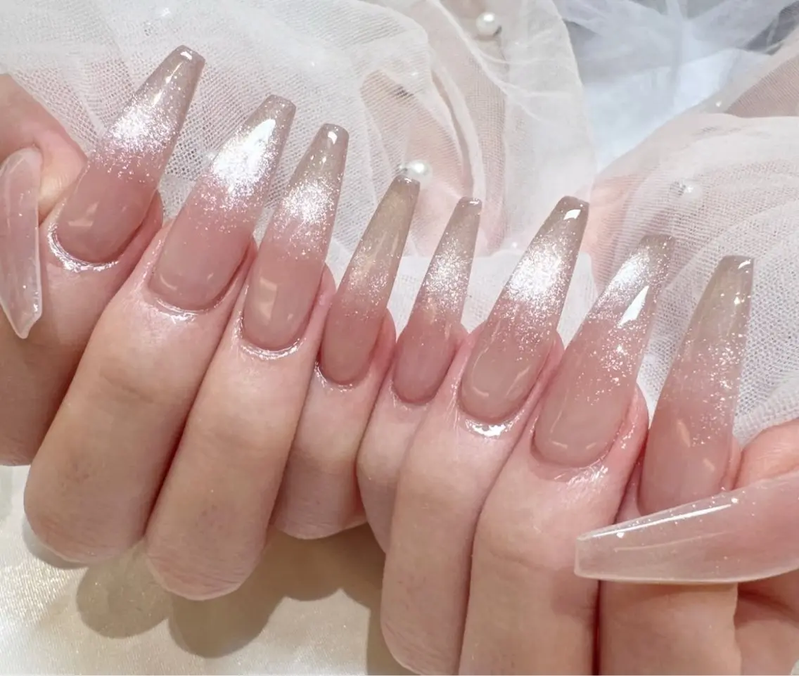 ネイル アートネイル フレンチネイル ジェルネイル キラキラネイル ニュアンスネイル ハンドネイル Ryu Nail NekoChanのネイルデザイン