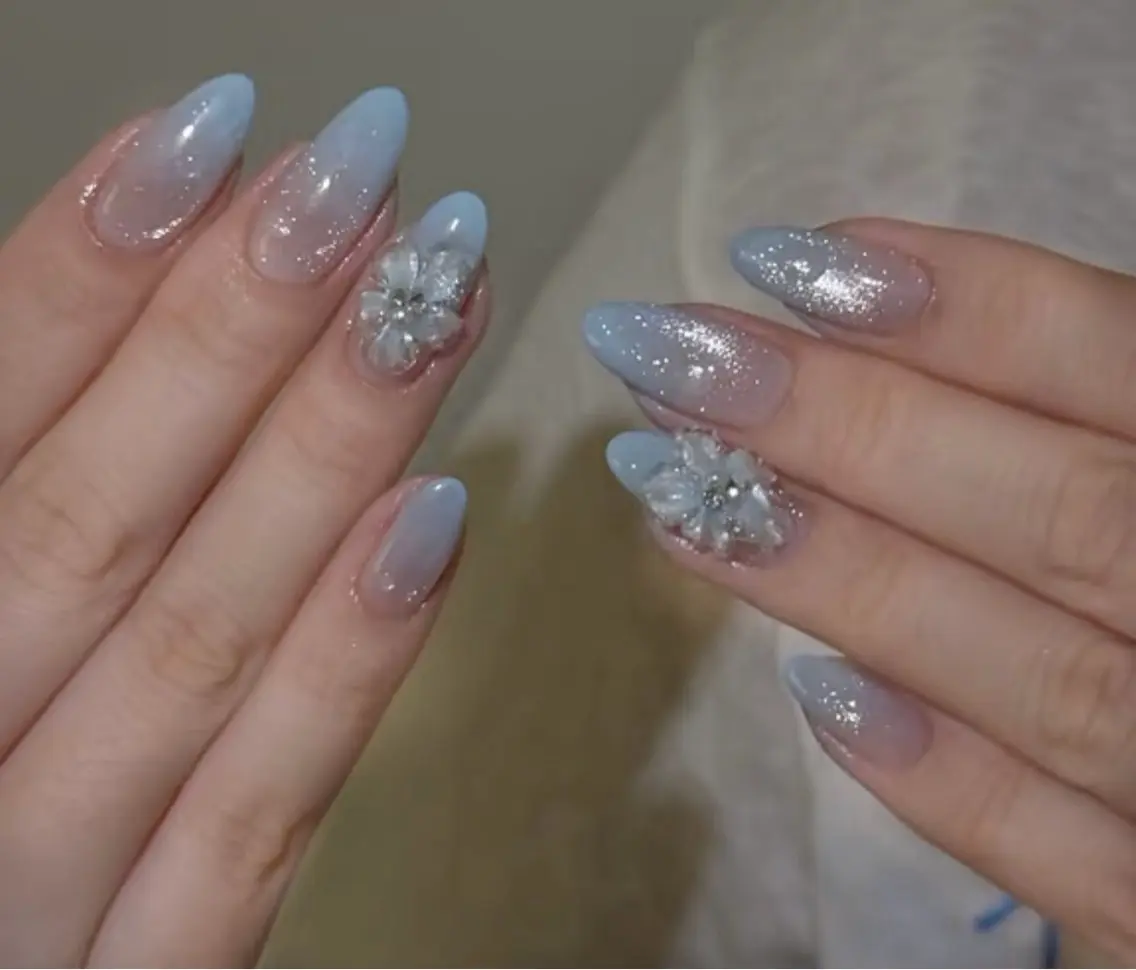 ネイル オーロラネイル べっ甲ネイル チークネイル 成人式 長さ出し ハンドネイル ハンドケア For you. Nail Salonのネイルデザイン