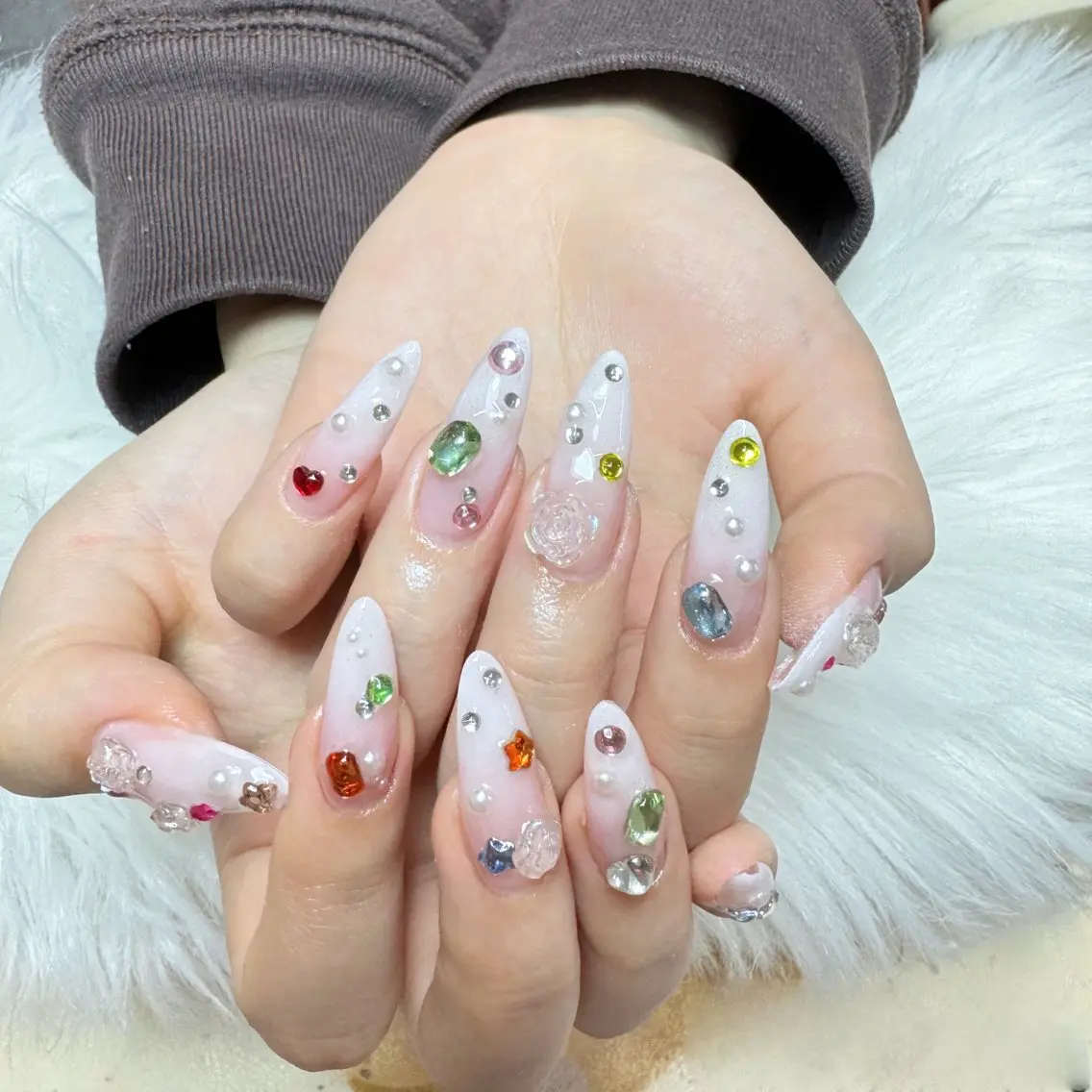 ネイル ハンドネイル 🎀nana🫧 ワンホンネイル🎀のネイルデザイン