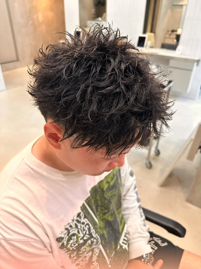 ショート メンズ メンズパーマ スパイキーショート ショートヘア 小野寺 隼のヘアスタイル