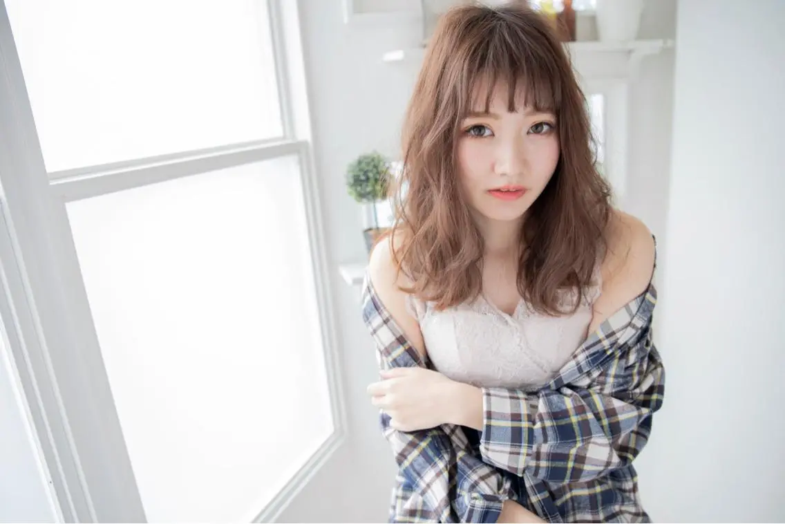 ミディアム AiRU hair MARINAのヘアスタイル