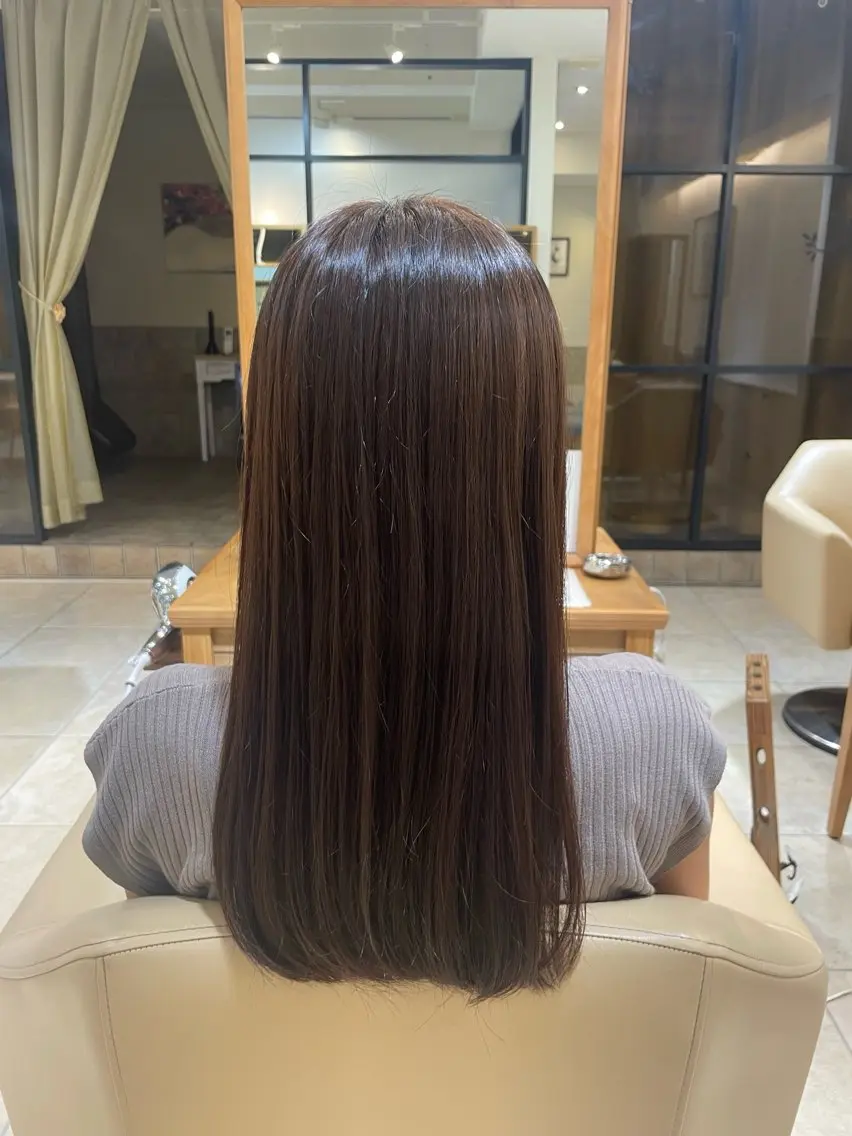 カラー サクラバ ララネのヘアスタイル