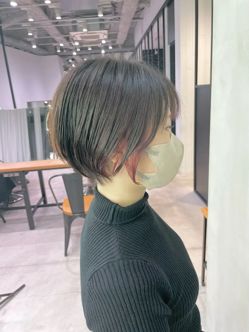 ショート カット ヘアカラー 箕浦 詢平のヘアスタイル