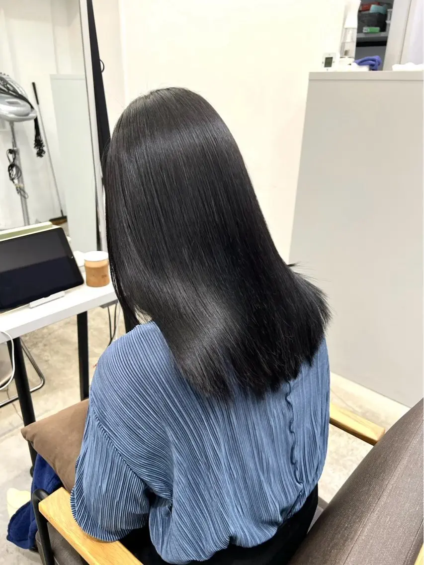 ロング パーマ 髪質改善 レイヤーカット 縮毛矯正 トリートメント 酸性ストレート 縮毛矯正 🍒モテ暖色カラー × うる艶✧ ゆなのヘアスタイル
