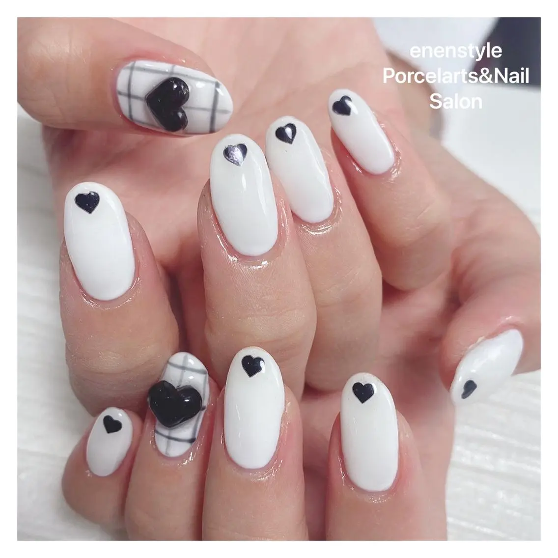 ミディアム ネイル ハンドネイル 🐾enen style 🐾のネイルデザイン