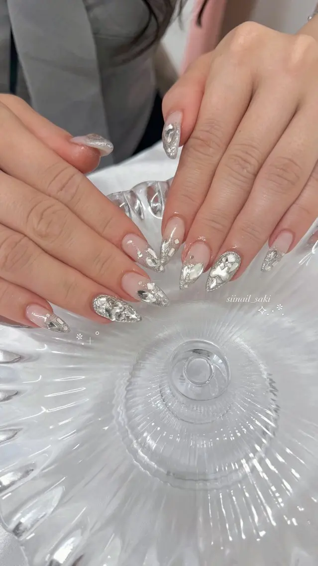 ネイル Sii nail 🤍SAKIのネイルデザイン