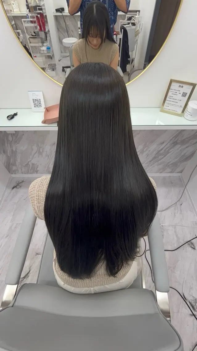 ロング 神 甚八のヘアスタイル