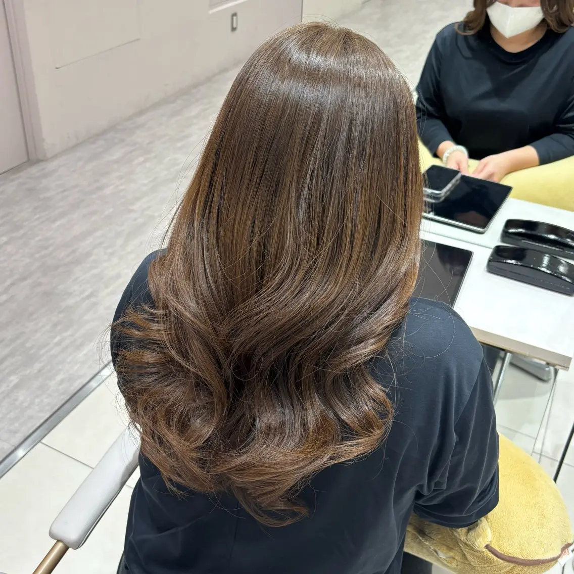 ロング ヘアカラー トリートメント レイヤーカット/艶 カラー/直井優花のヘアスタイル