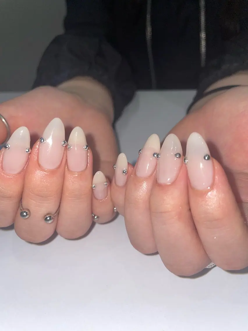 【hand】オフなし🩵ワンカラー+パーツ🌟の写真