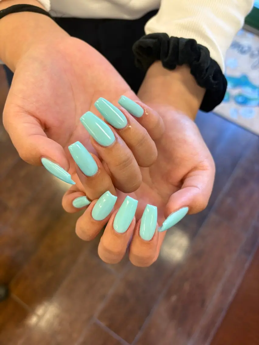 ネイル ハンドネイル AMI 美フォルムネイルのネイルデザイン