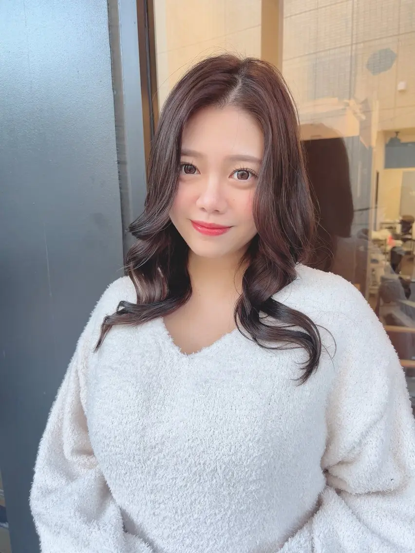 セミロング カット ヘアカラー トリートメント 🦋髪質改善🦋 眞井琴美のヘアスタイル