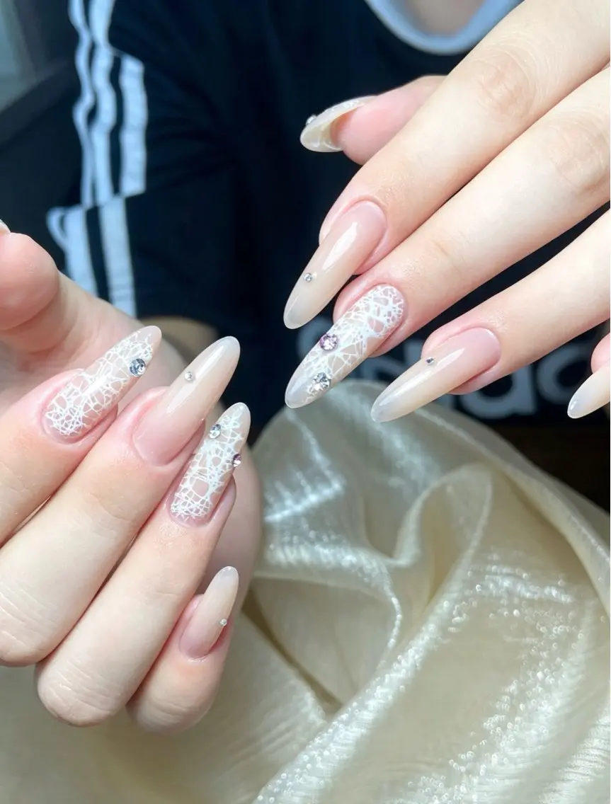 ネイル アートネイル ジェルネイル キラキラネイル 韓国ネイル オフィスネイル DAISY_NAIL 【フィルイン専門店】のネイルデザイン