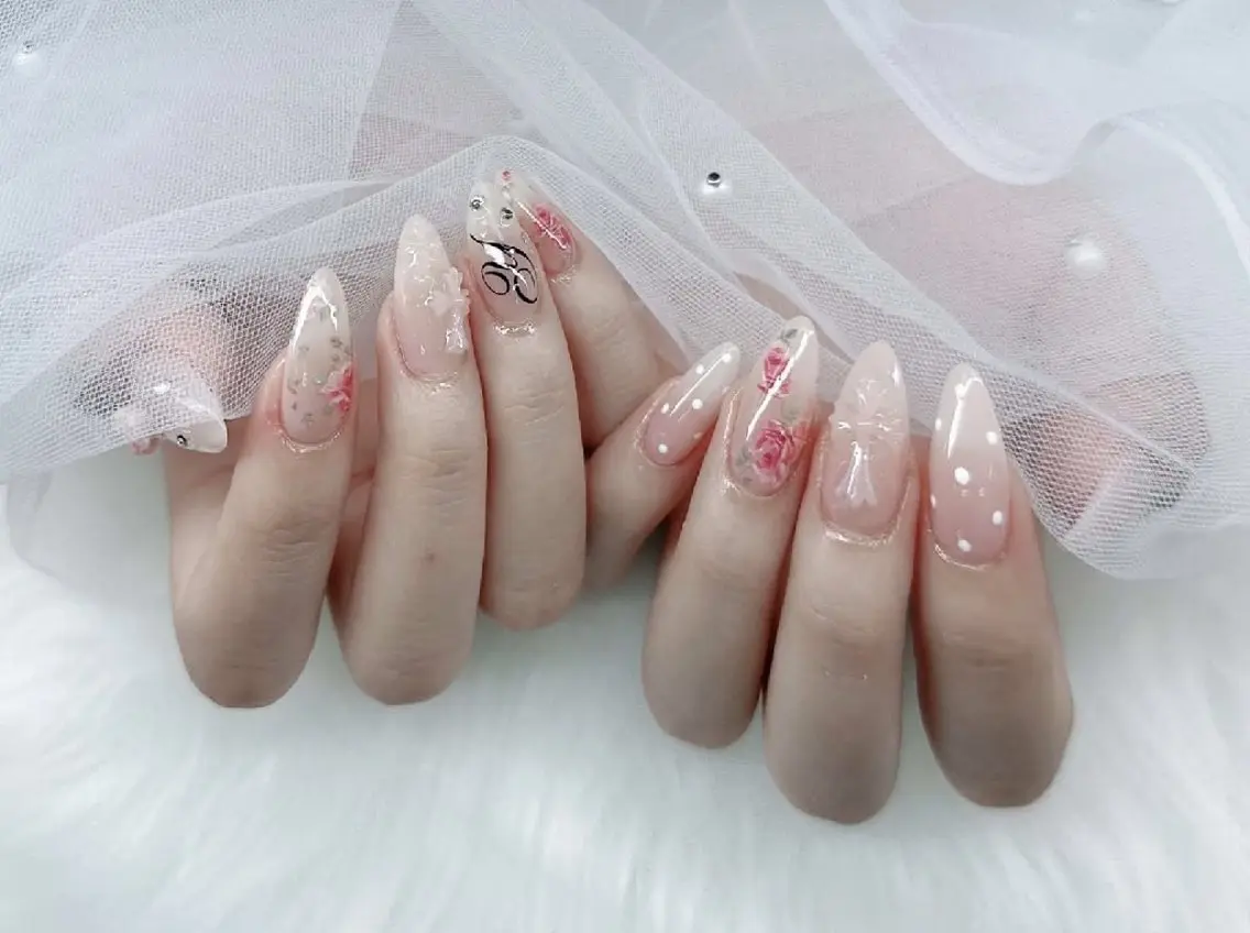 ネイル ハンドネイル MIYU．nail Mariaのネイルデザイン