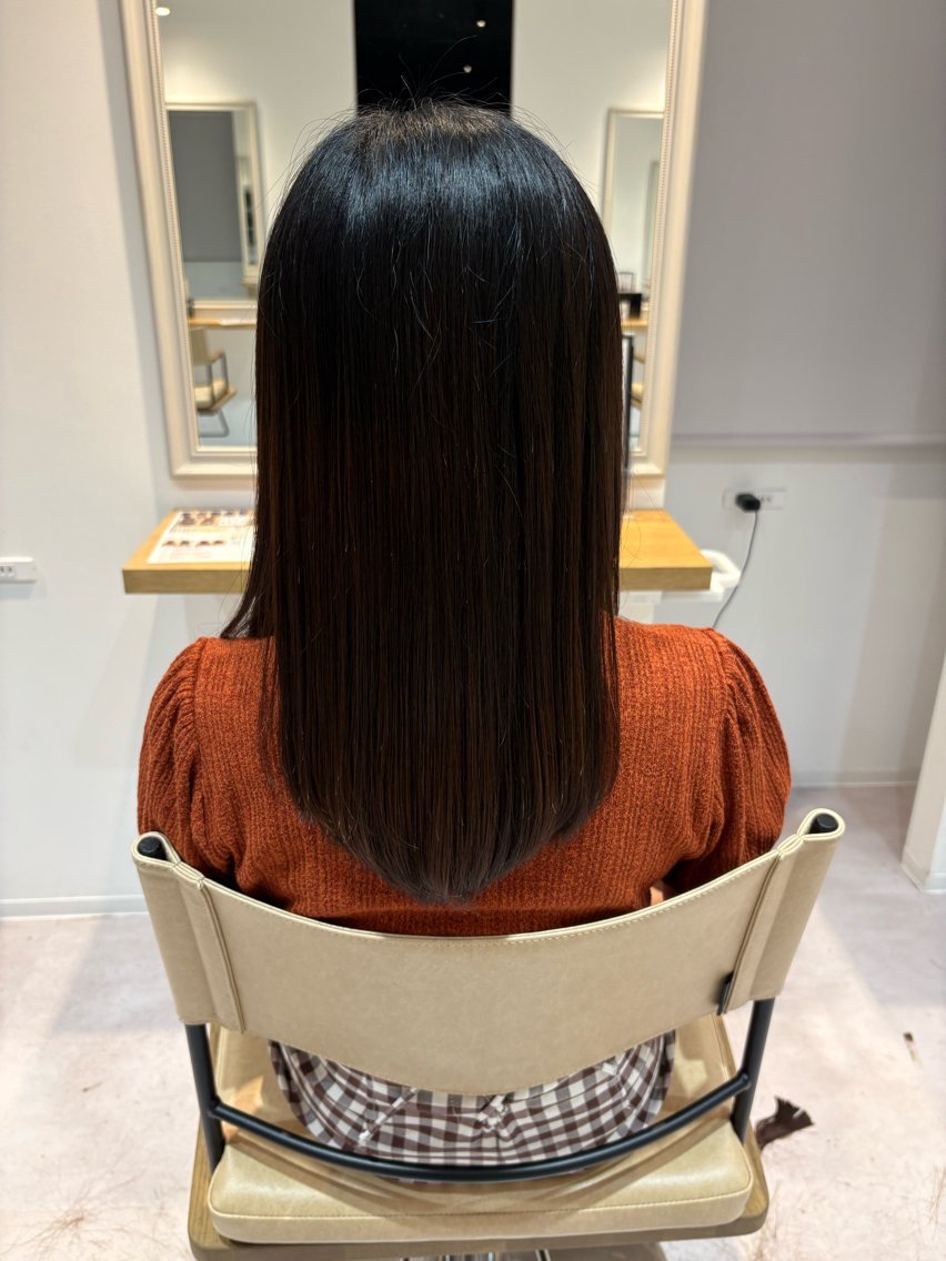 ミディアム 藤田 小波のヘアスタイル