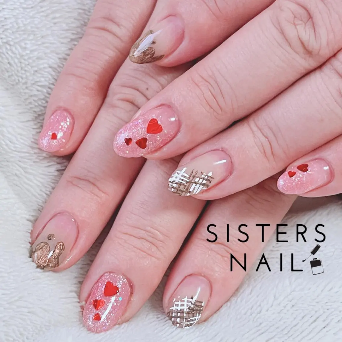 ネイル アートネイル フレンチネイル グラデーション ハート 春ネイル ハンドネイル ハンドケア sisters nail.fのネイルデザイン