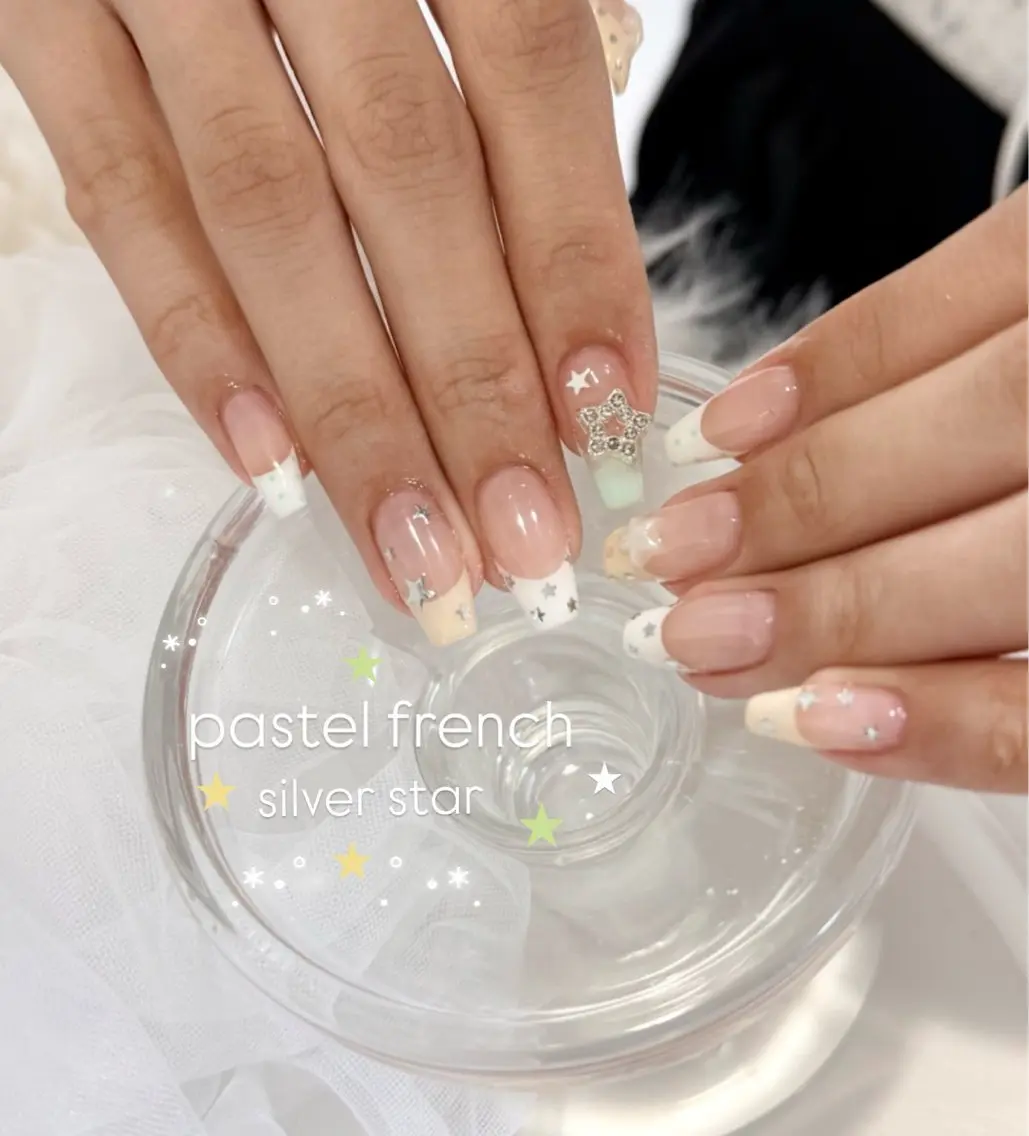 ネイル フレンチネイル パステルネイル シンプルネイル 夏ネイル ハンドネイル Blanche Ayaのネイルデザイン