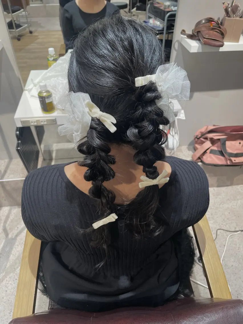 ヘアアレンジ ツインテール ヘアセット 盛れる韓国ヘア / カワラギアユミのヘアスタイル