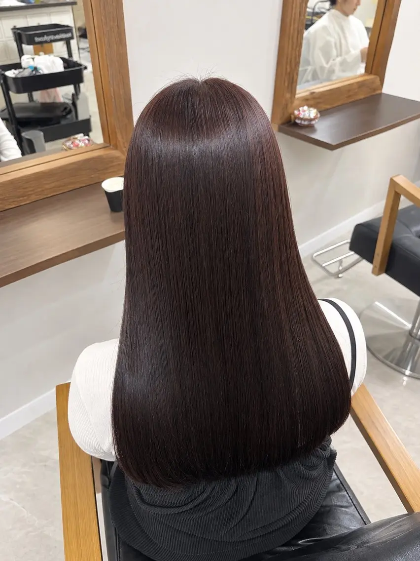 ロング カット ヘアカラー トリートメント 🤍aina / anyhow🤍のヘアスタイル