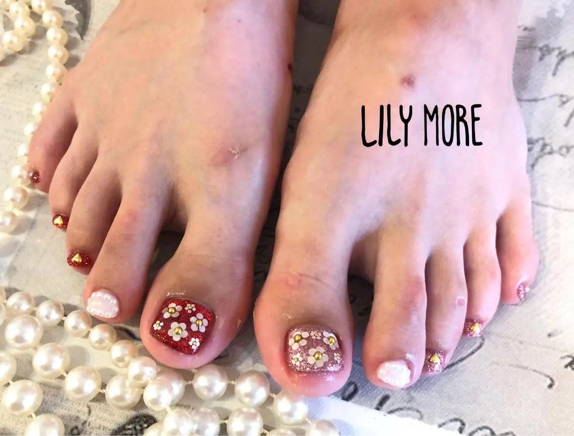 ネイル フットネイル Lily closetのネイルデザイン