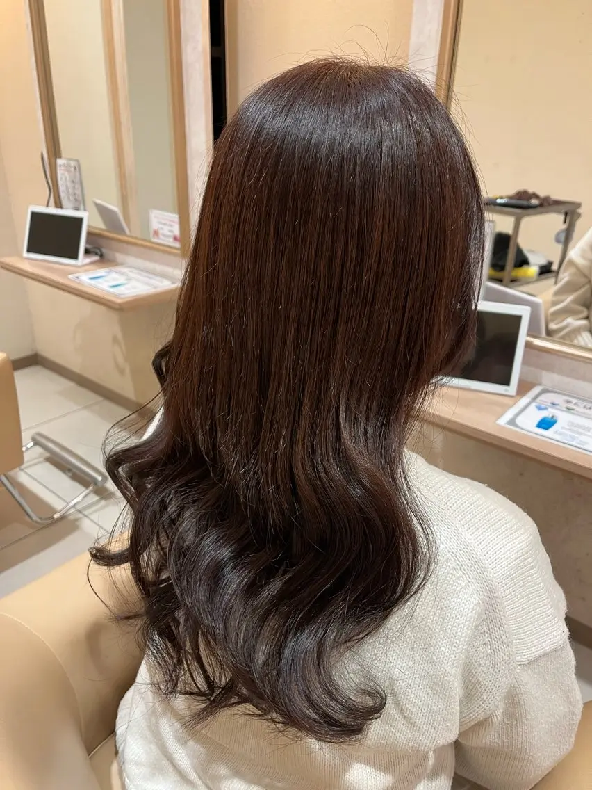 カラー 伊藤 紫穂のヘアスタイル