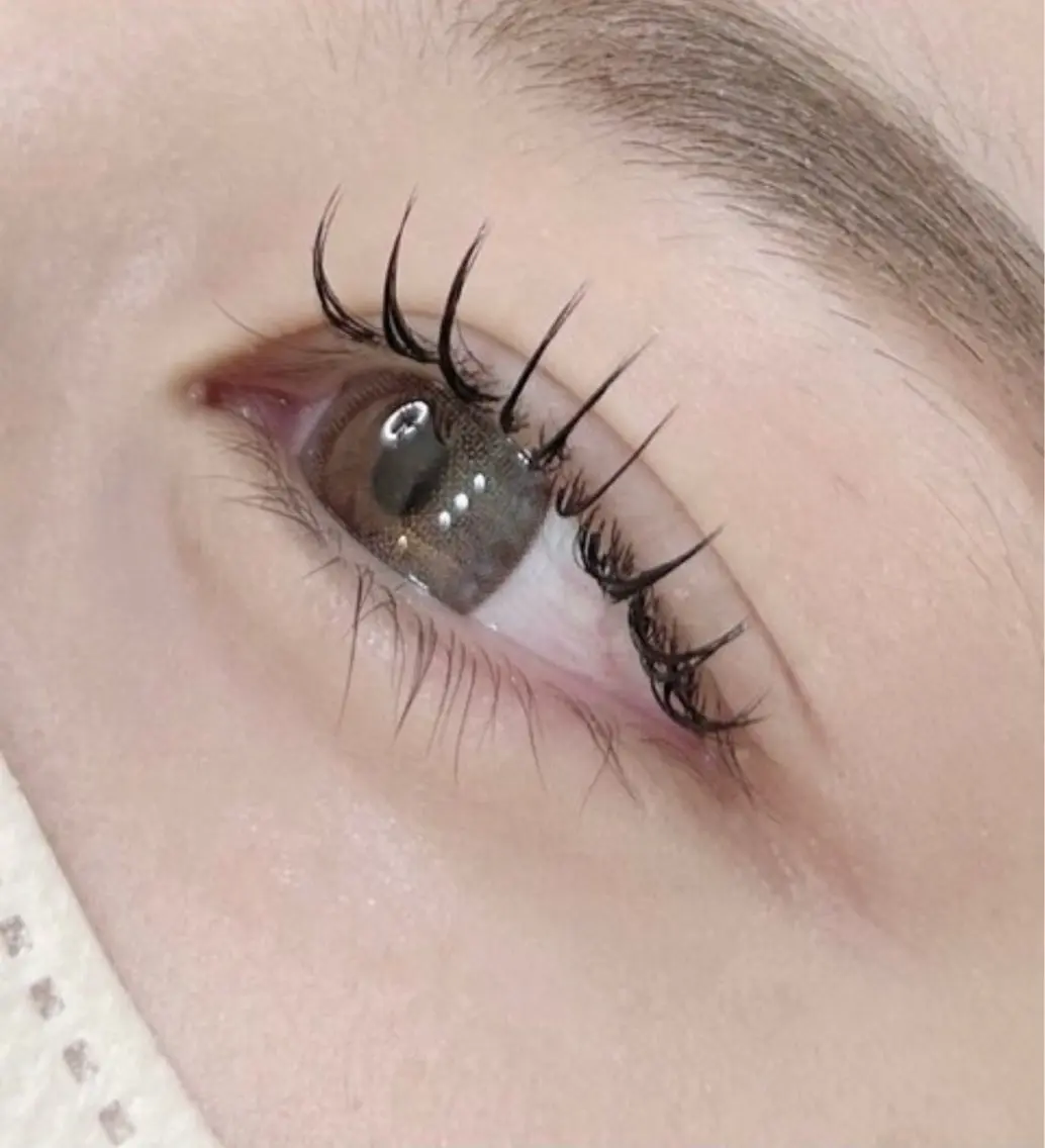 【マツエク80本】オフ込みLED不可🖤フラット変更+¥1000の写真