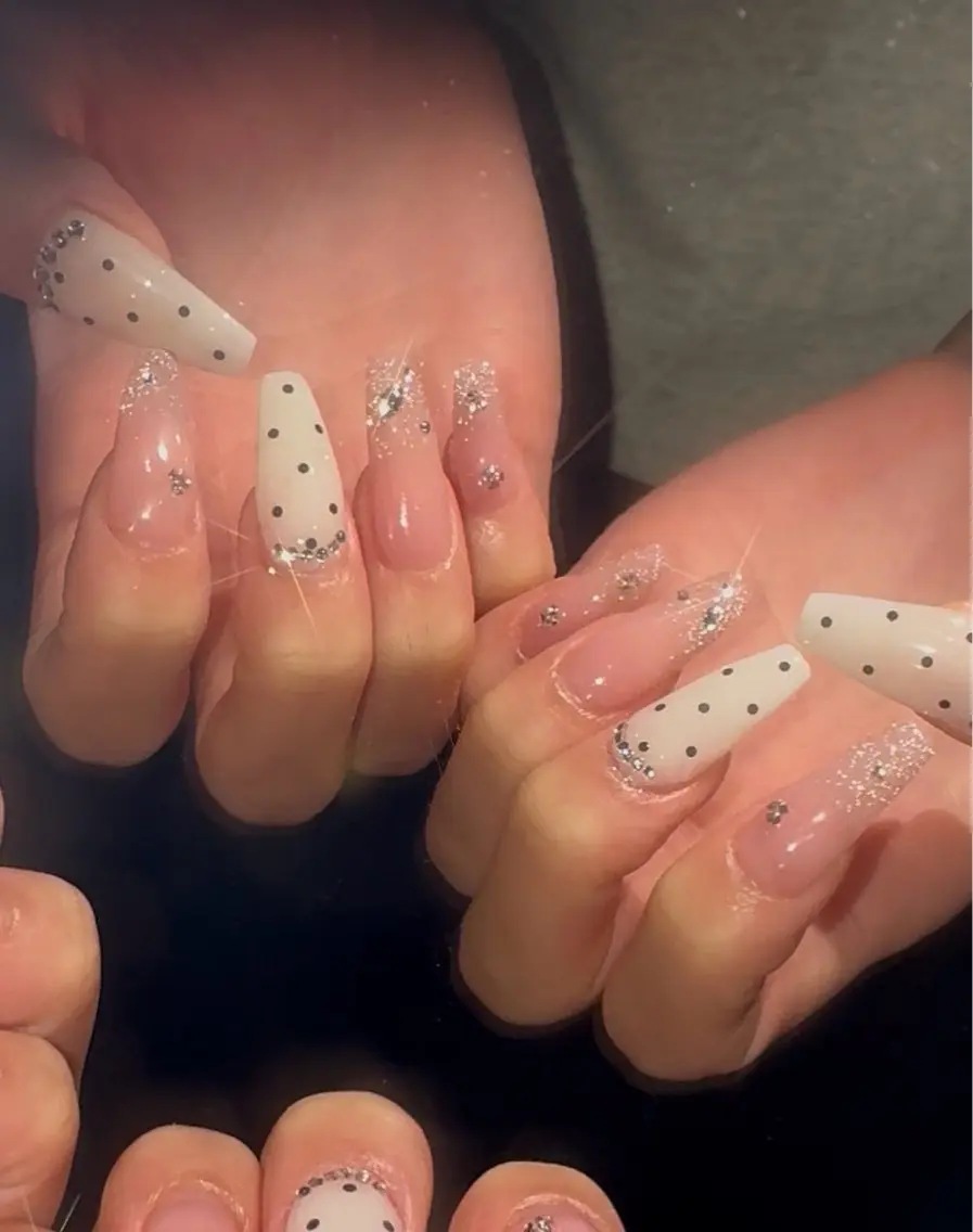 ロング ハンドネイル forR's AIKAのネイルデザイン