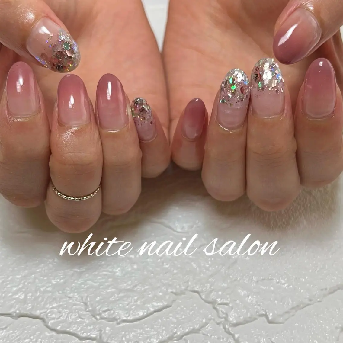ネイル フットネイル ジェルネイル ハードジェル ラメ(グリッター) 持ち込み ハンドネイル white nail salonのネイルデザイン