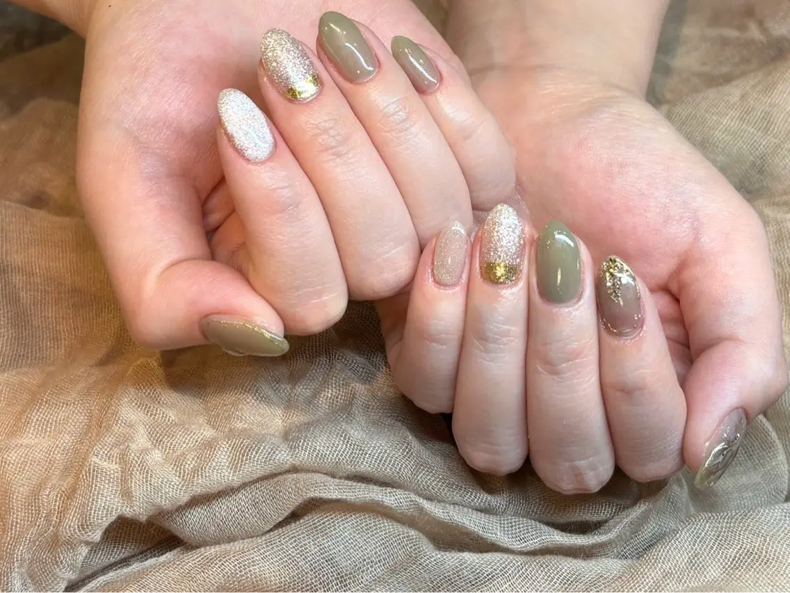 ネイル グリーン ニュアンスネイル HONOKA mare【深江橋店】のネイルデザイン