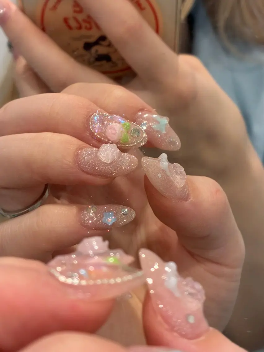 ネイル アートネイル ガーリー 持ち込み ハンドネイル kiri nail キリネイルのネイルデザイン
