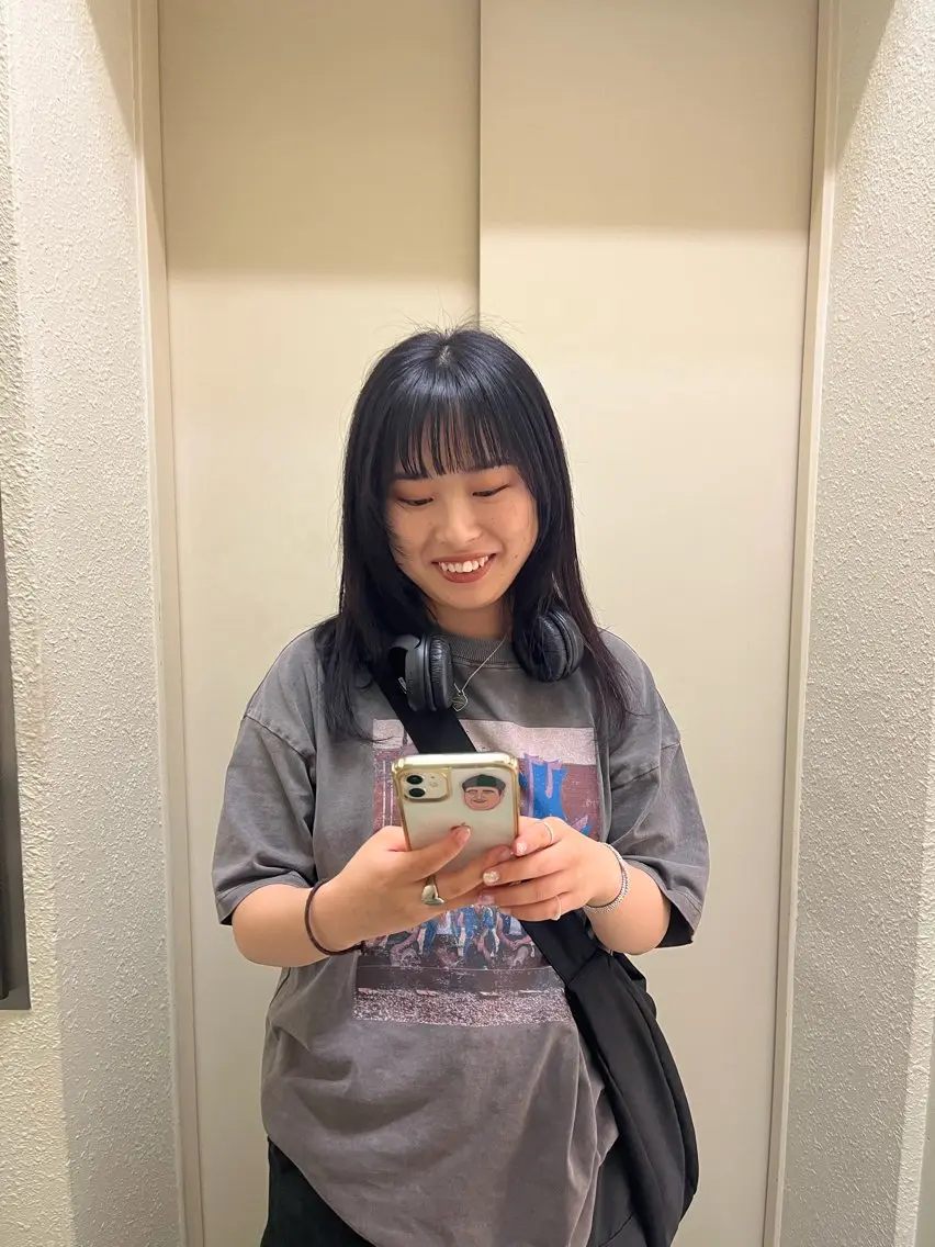 セミロング カラー 透明感【カラー支持率 No.1】リノ🪐のヘアスタイル