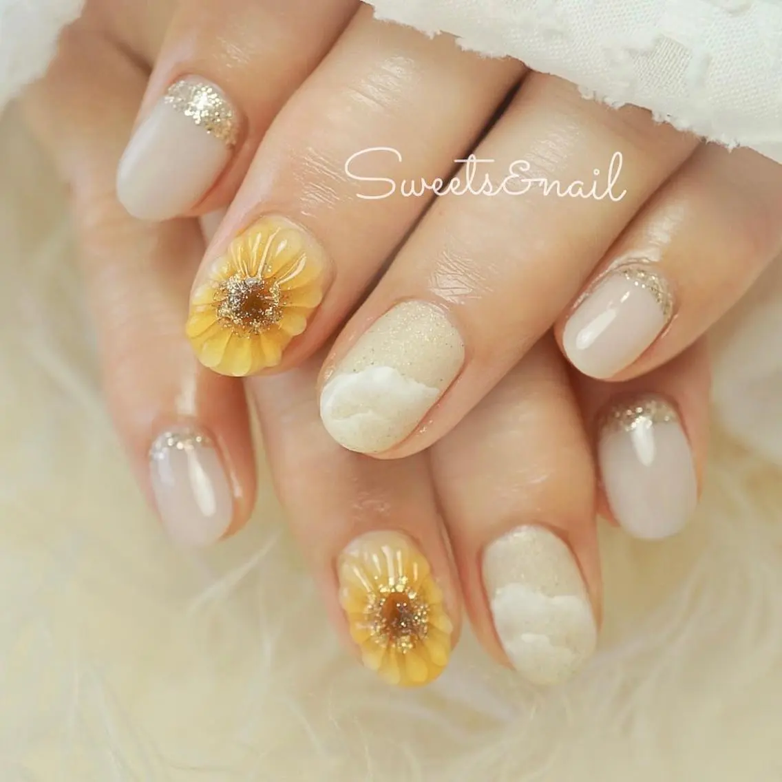 ネイル フラッシュネイル フラワーネイル ジェルネイル キラキラネイル ラメ(グリッター) Sweets& nail みなこのネイルデザイン