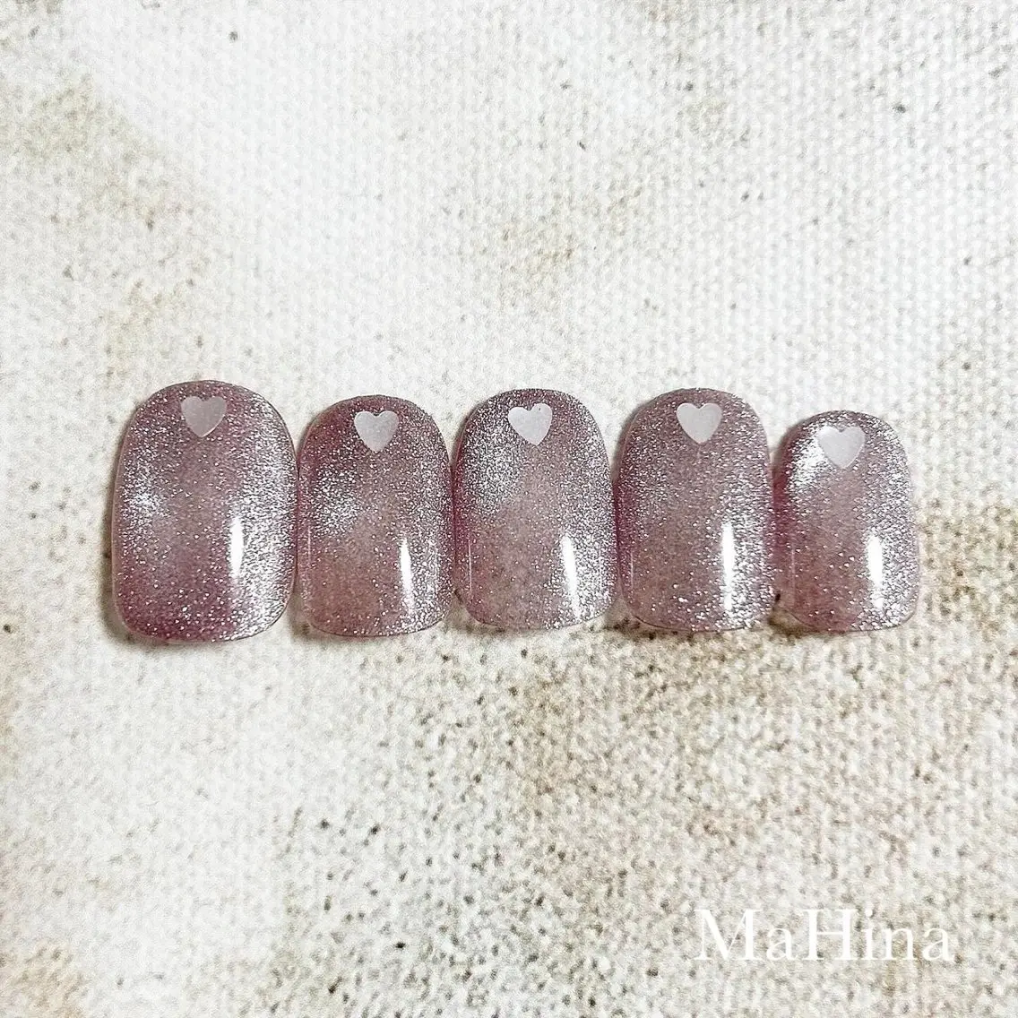 ネイル ハート ホログラムネイル マグネットネイル ハンドネイル Le Vernis MaHina・まひなのネイルデザイン
