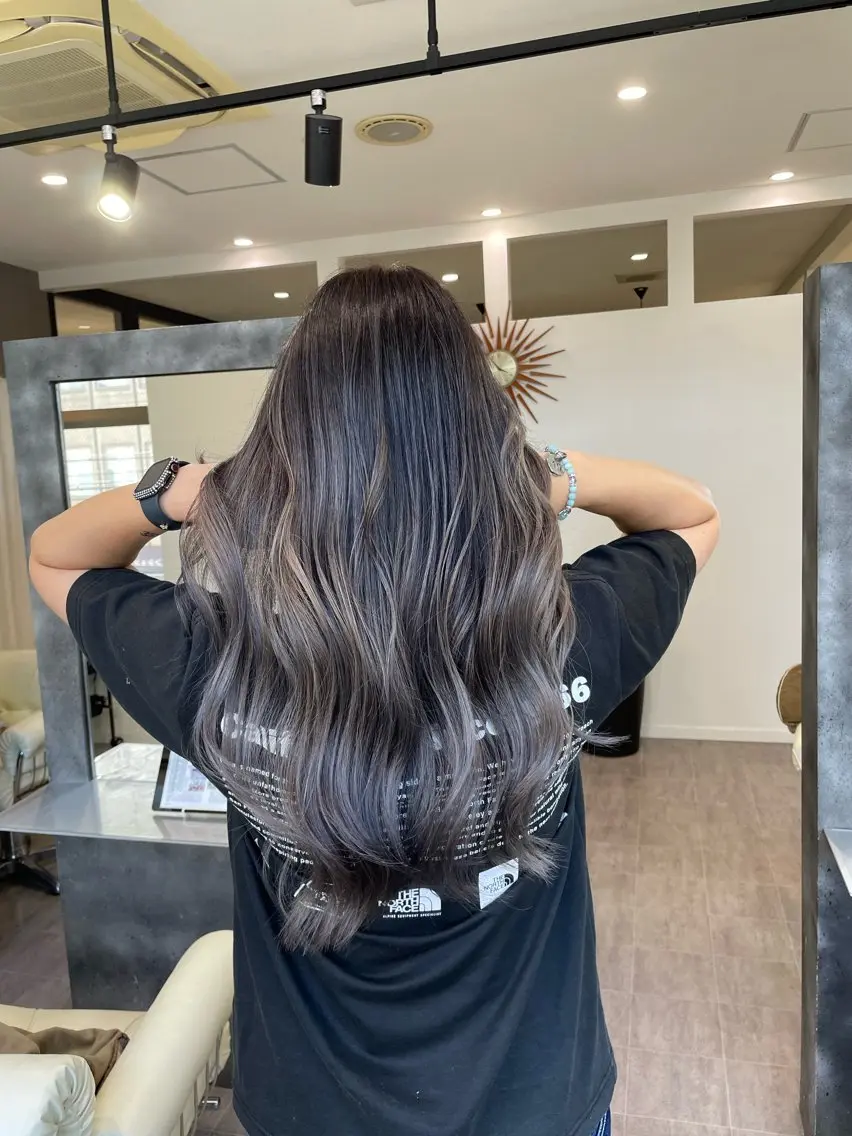 ロング カラー Merlyosaka 早川未来のヘアスタイル