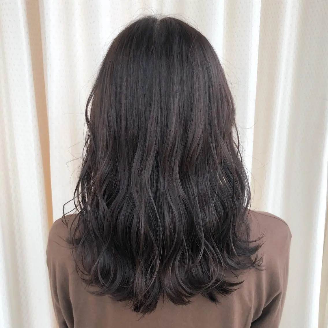 セミロング カラー サソウ ユリエ🥥のヘアスタイル