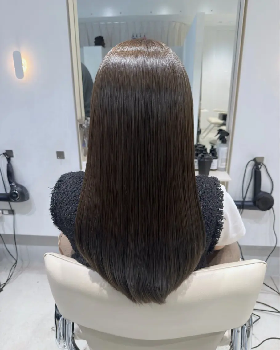 ロング カラー パーマ 透明感カラー グレージュ くせ毛 髪質改善 ロング ヘアカラー 縮毛矯正 トリートメント ヘッドスパ ヘアセット レイヤーカット/縮毛 ‎矯正/川添桃花‎のヘアスタイル