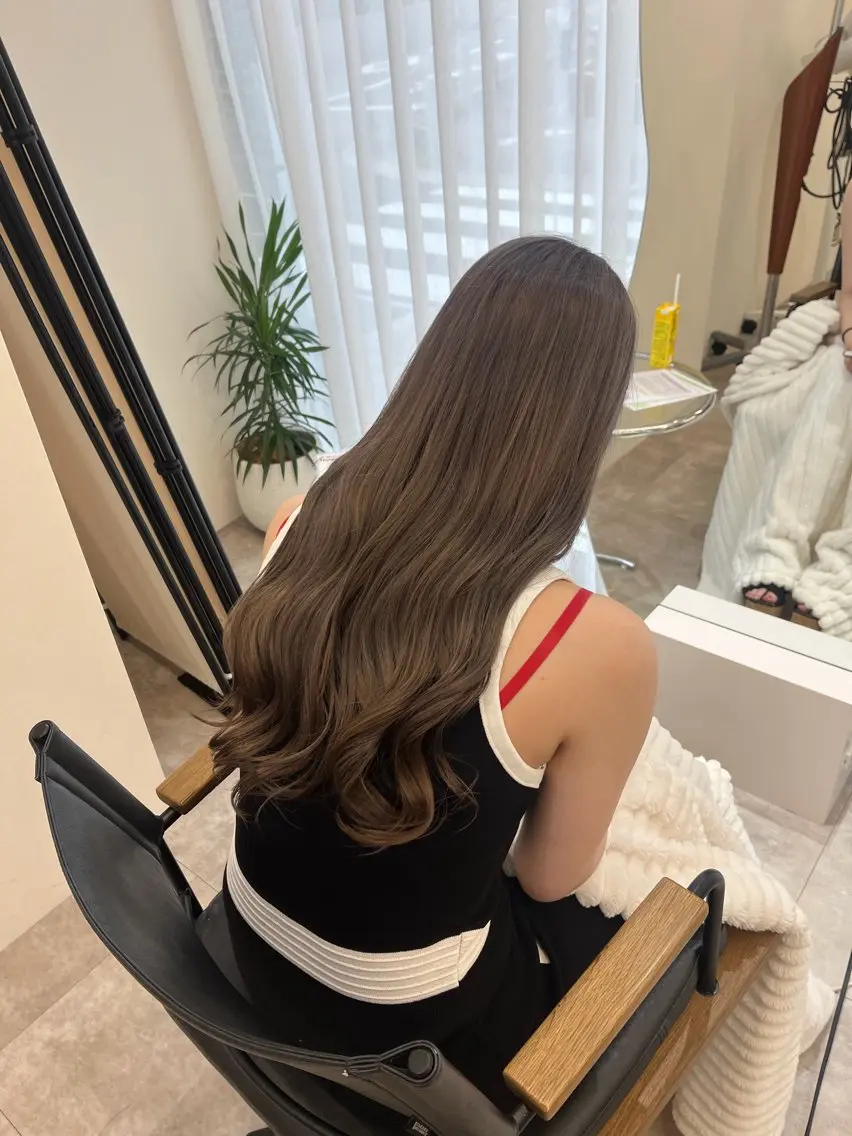 ロング カラー defi ゆいのヘアスタイル