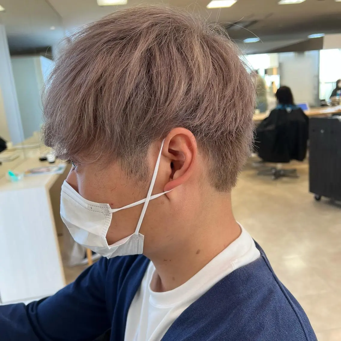 カラー メンズ グレージュ ミルクティーグレージュ ヘアカラー トリートメント 盛れるレイヤーカット 得意🌹井上美沙のヘアスタイル