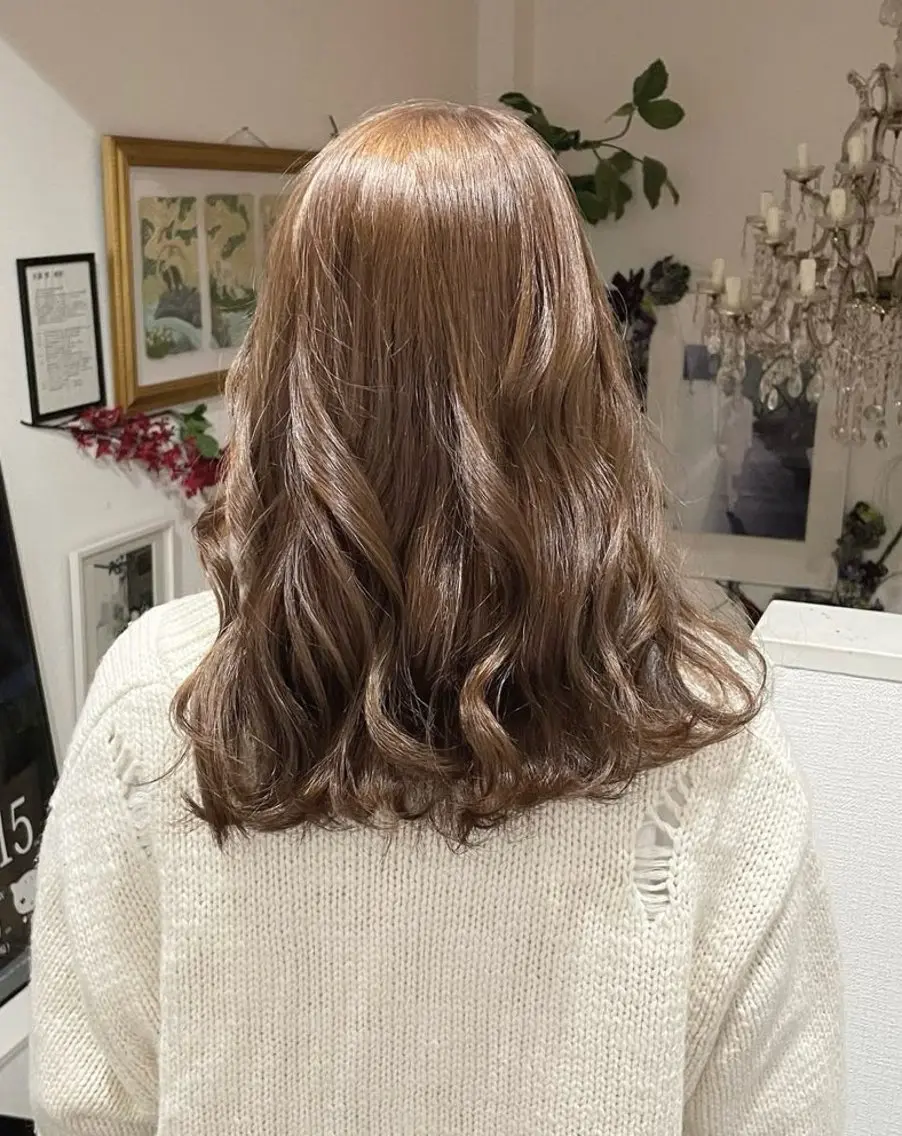 セミロング カラー ベージュカラー ブリーチ ミルクティーベージュ ヘアカラー ❄️髪質改善/透明感 カラー❄️WAOのヘアスタイル