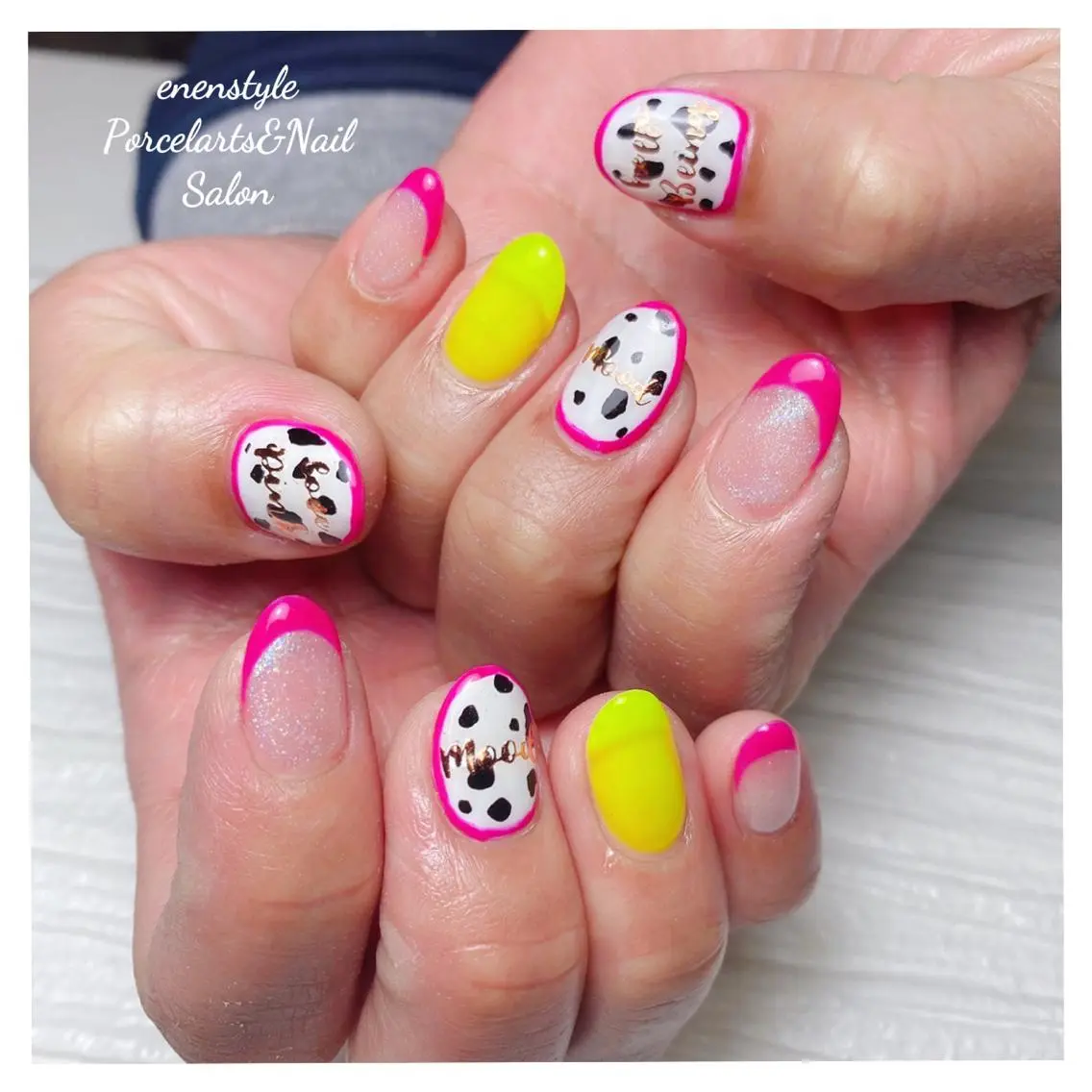 ミディアム ネイル 🐾enen style 🐾のネイルデザイン