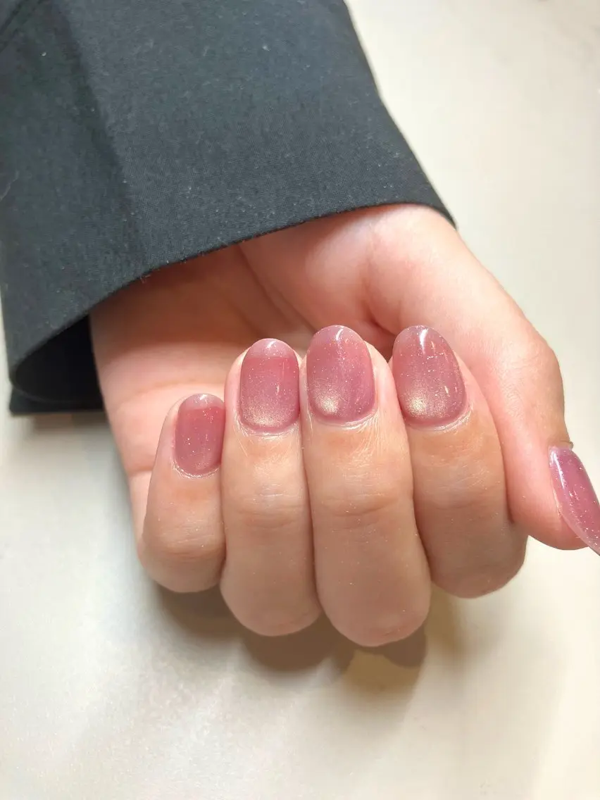 うる艶マグネットネイル(オフなし)の写真